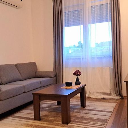 Lera Apartment-Free Public Parking Nearby Загреб Екстериор снимка