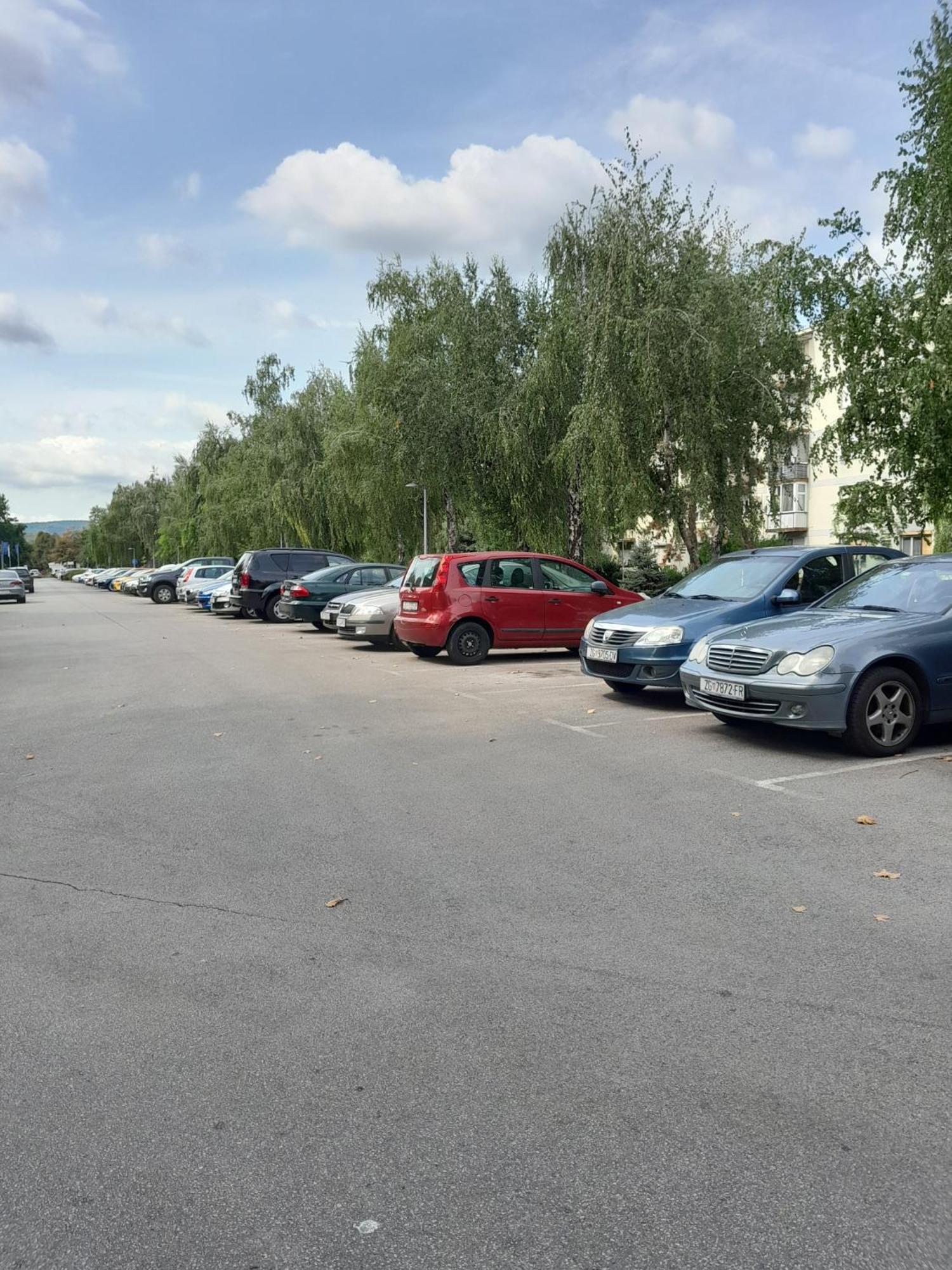 Lera Apartment-Free Public Parking Nearby Загреб Екстериор снимка